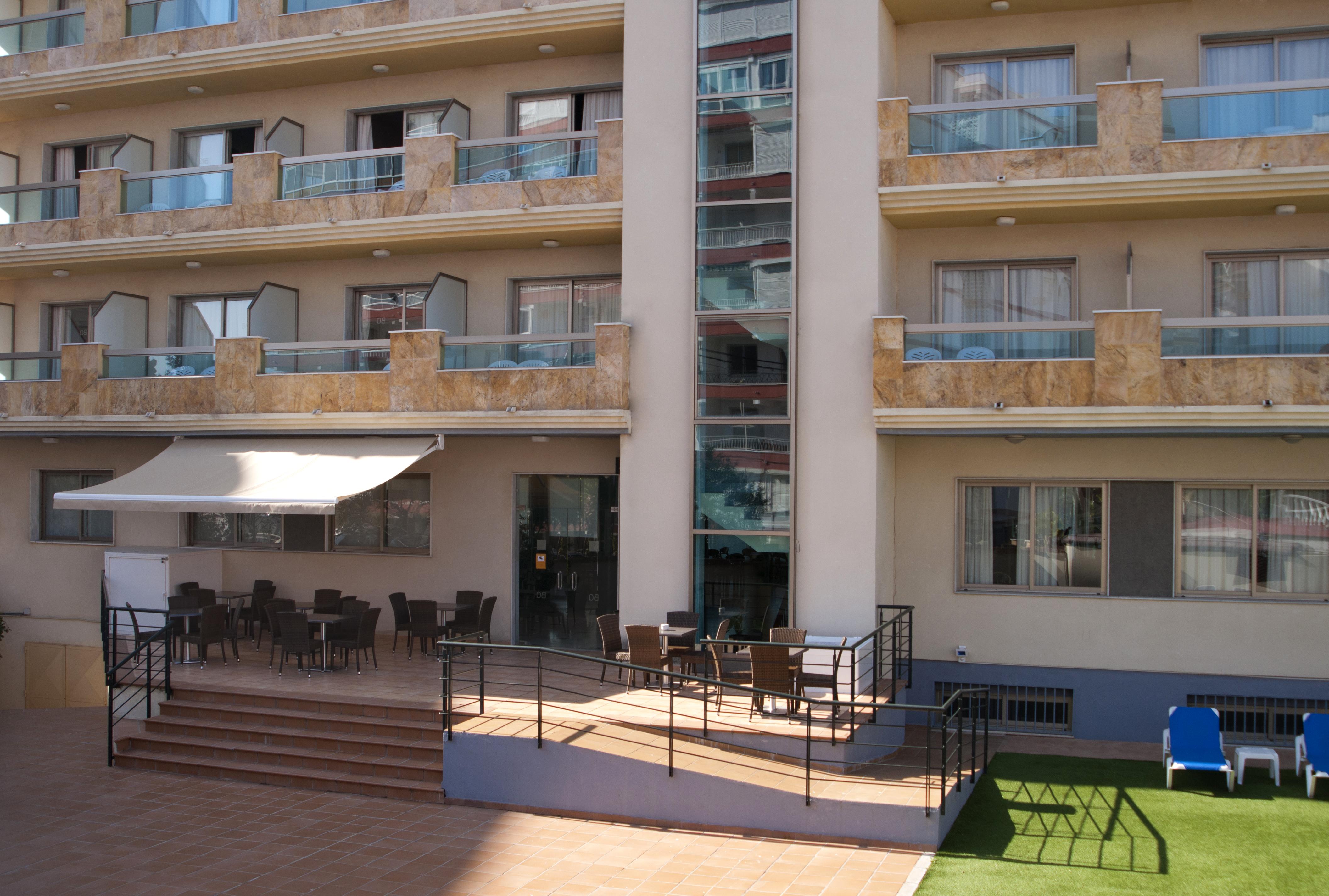 Bq Andalucia Beach Hotel 토레델마르 외부 사진